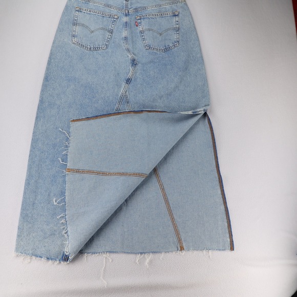 Levi's Women Light Wash Blue Denim Front Slit Maxi Skirt Size 32 NWT - Picture 4 of 12